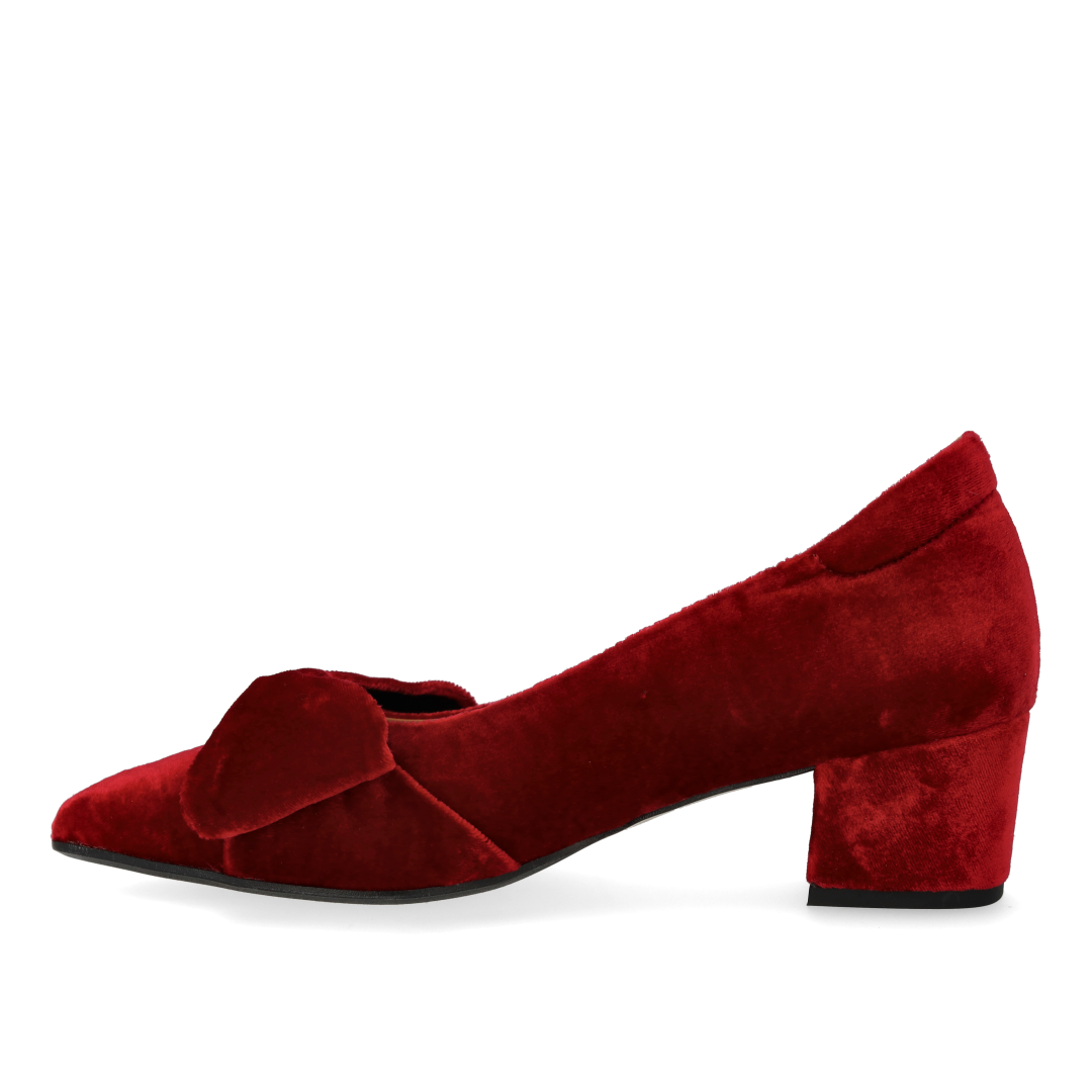 Bow pump in soft velour