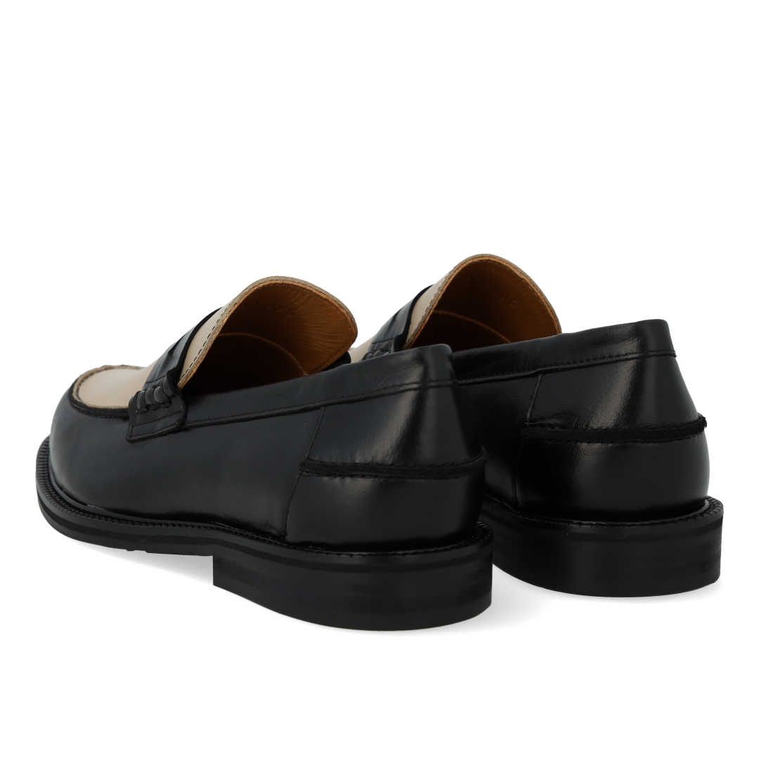 Classic Penny loafer with colourblock