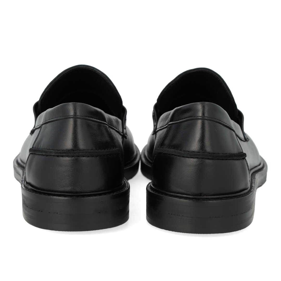 Classic Penny loafer with wide fit