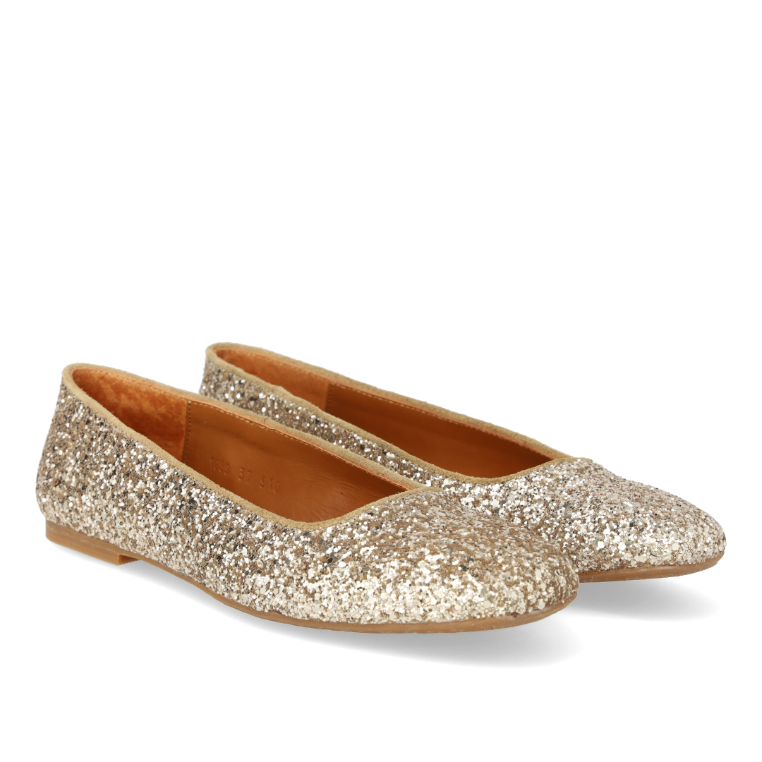 Ballerina in sparkling glitter