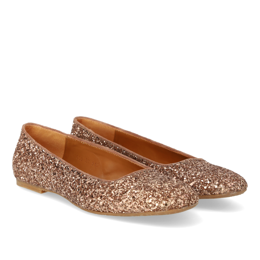Ballerina in sparkling glitter