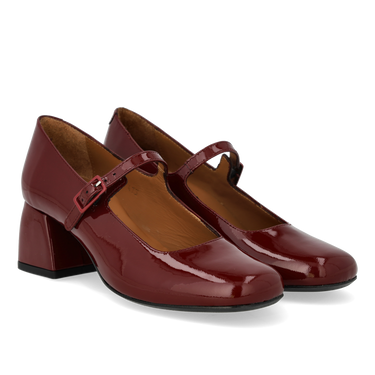 Mary-Jane with a sculptural heel