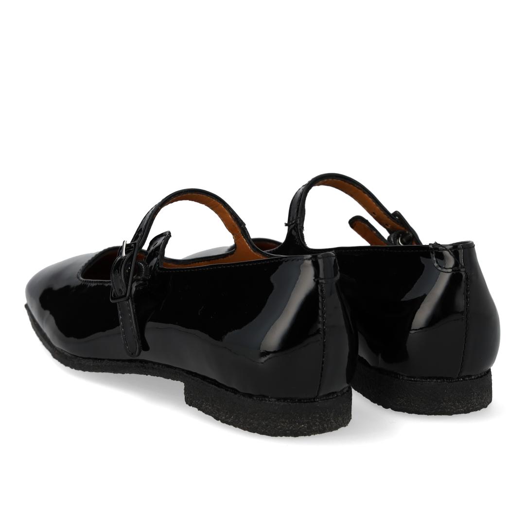 Leather ballerinas