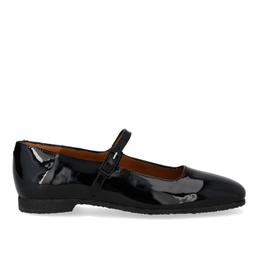 Ballerina in leather