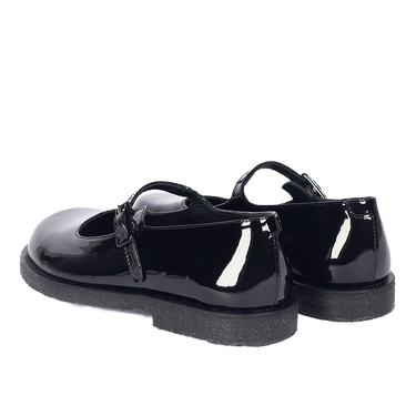 Ballerina with a spacious fit