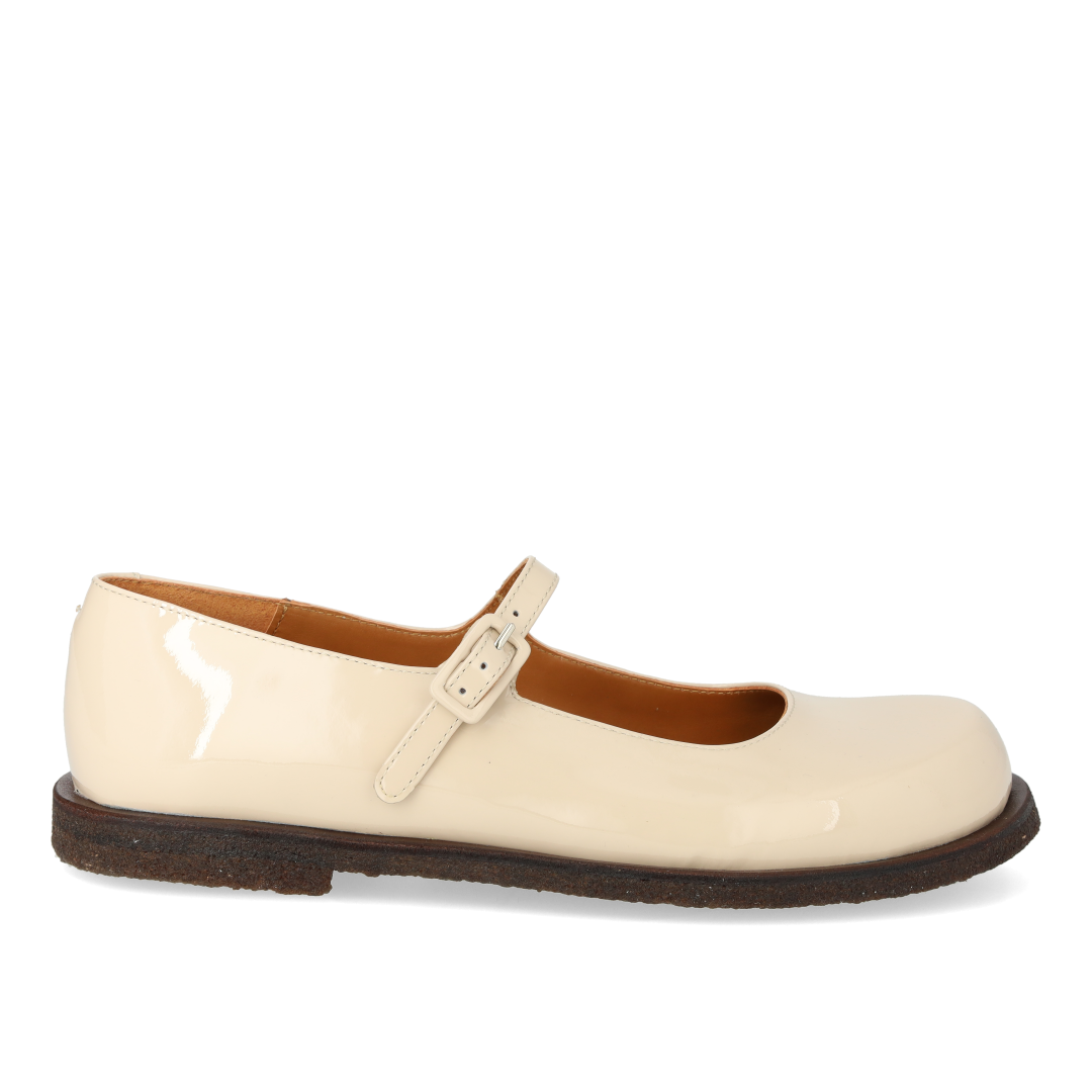 ballerina with wide fit