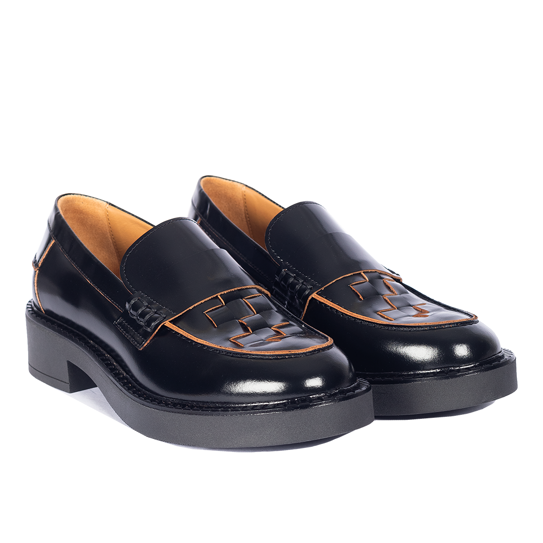 Loafer with braided detail