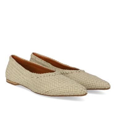 Hand-braided ballerina with a pointed toe