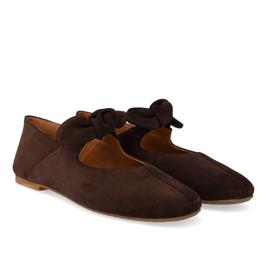 ballerina with elastic decorative bow detail