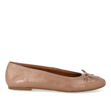 Classic ballerina with bow detail