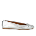 Classic ballerina with bow detail