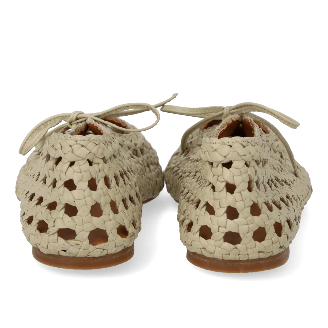Soft hand-braided ballerina with bow detail