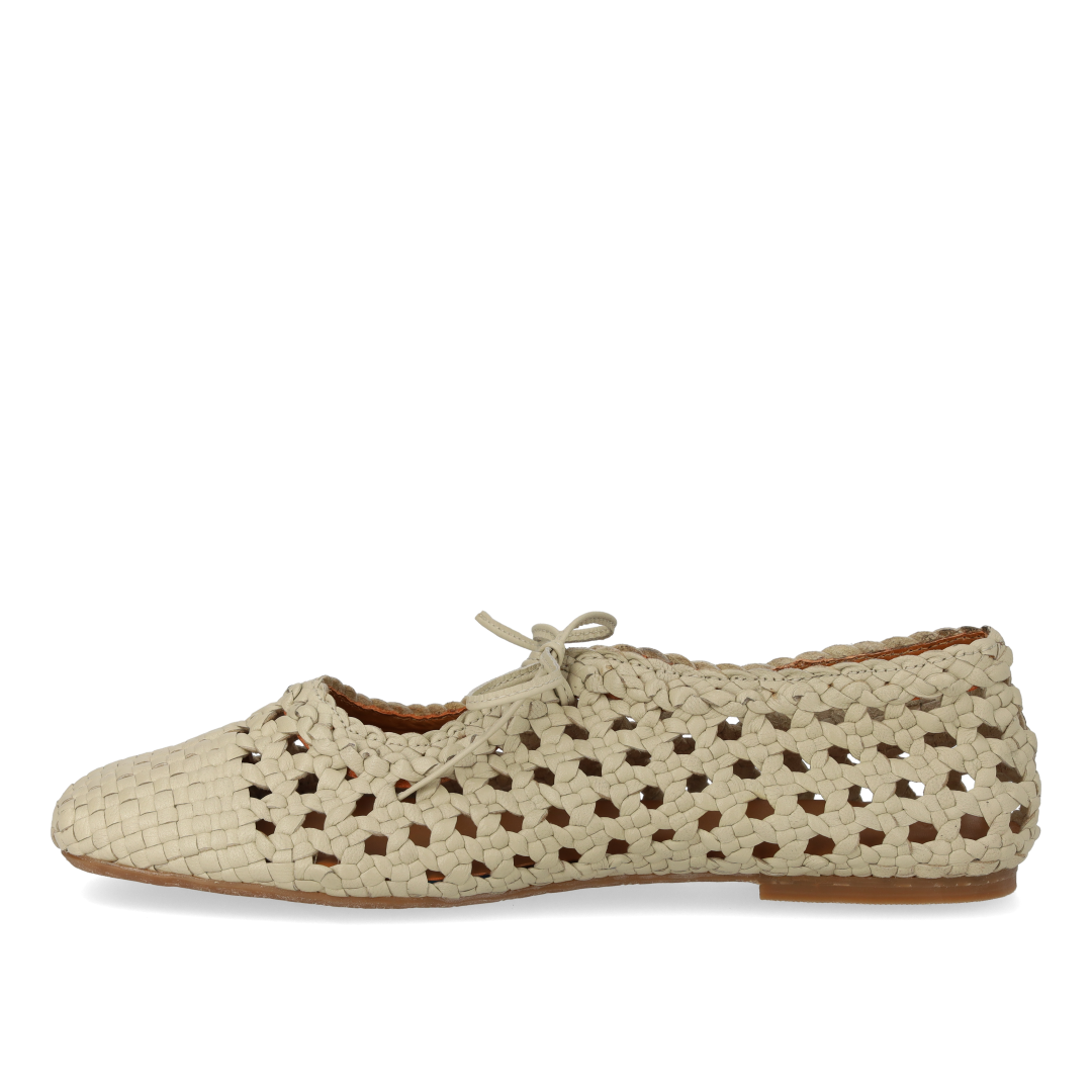 Soft hand-braided ballerina with bow detail