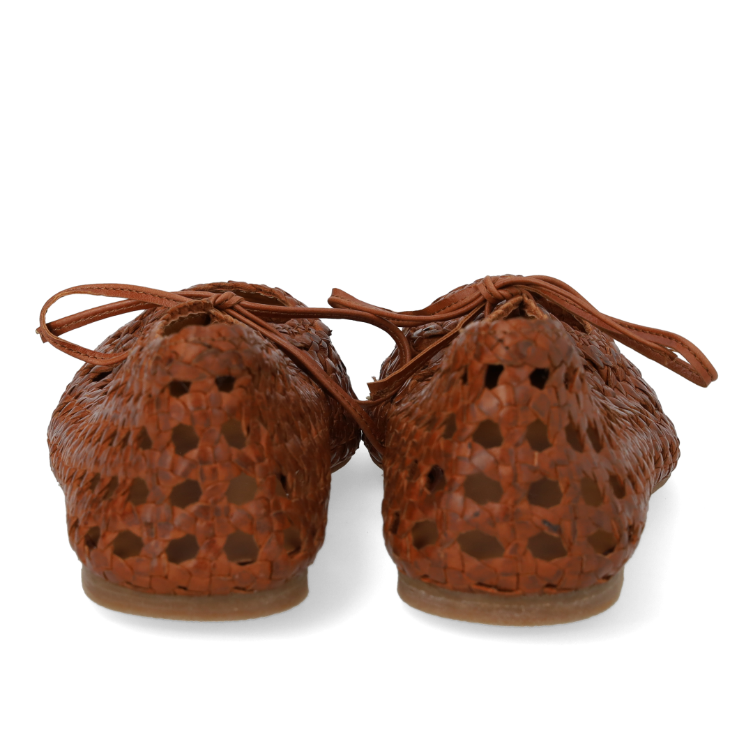 Soft hand-braided ballerina with bow detail