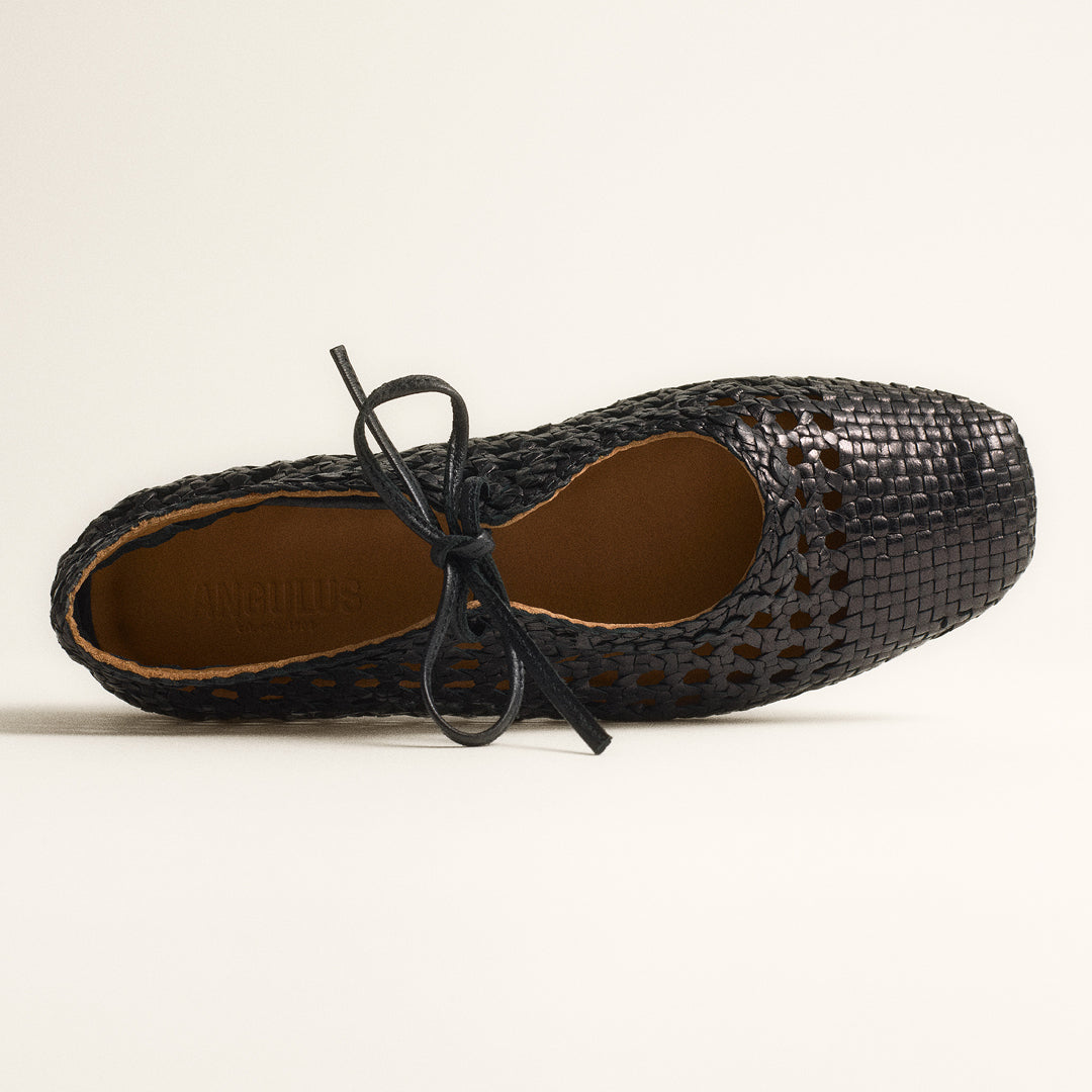 Soft hand-braided ballerina with bow detail