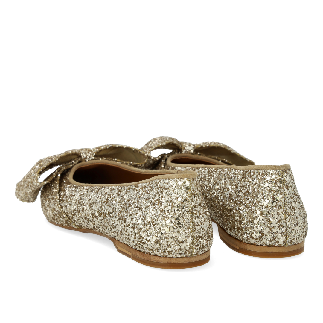 Bow ballerina in sparkling glitter