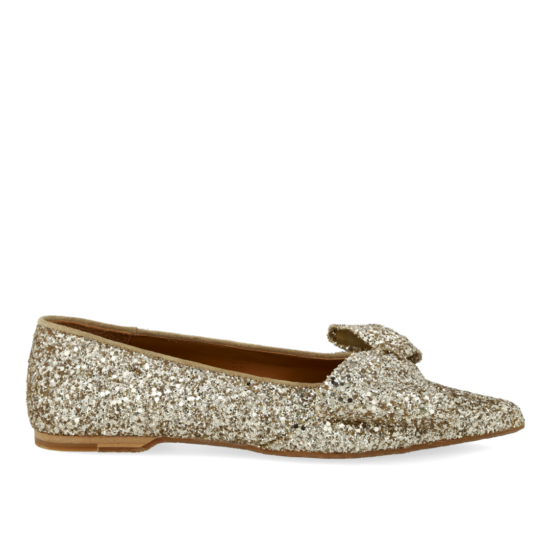 Bow ballerina in sparkling glitter