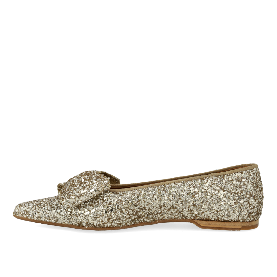 Bow ballerina in sparkling glitter