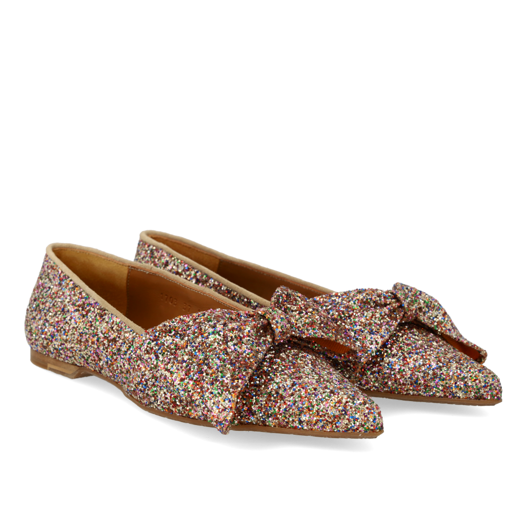 Bow ballerina in sparkling glitter
