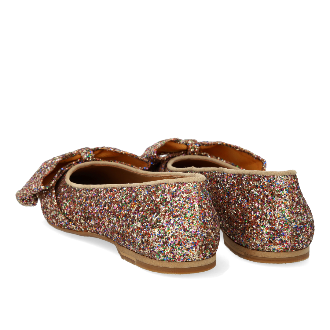 Bow ballerina in sparkling glitter