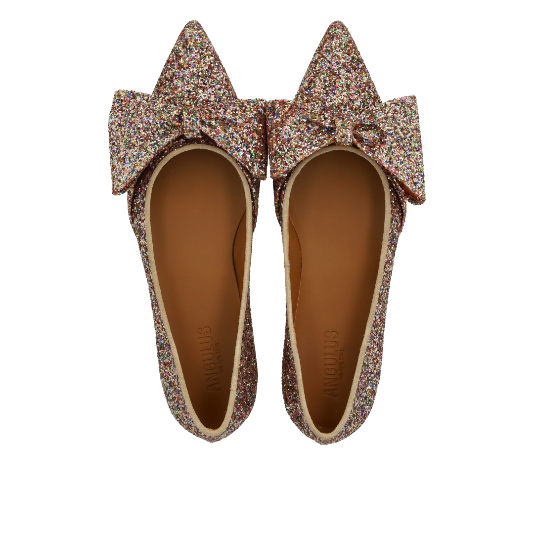 Bow ballerina in sparkling glitter