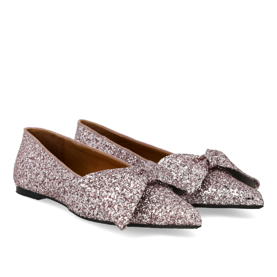Bow ballerina in sparkling glitter