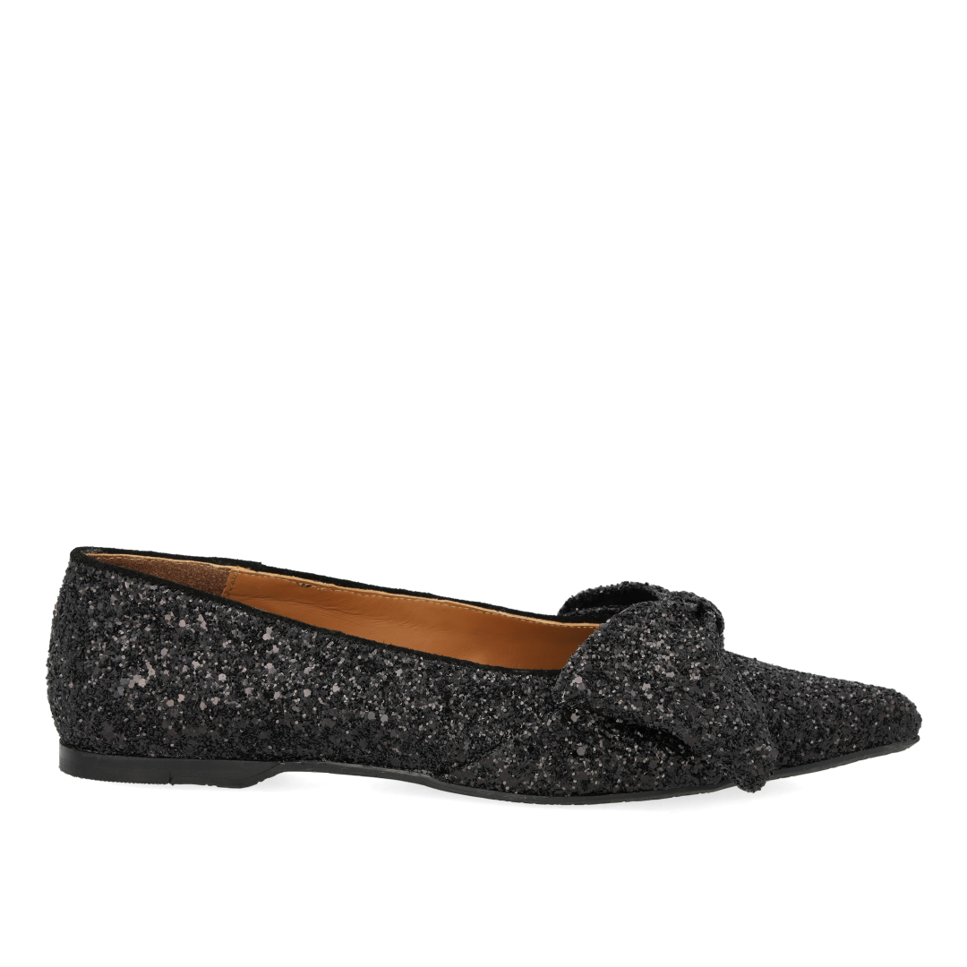 Bow ballerina in sparkling glitter