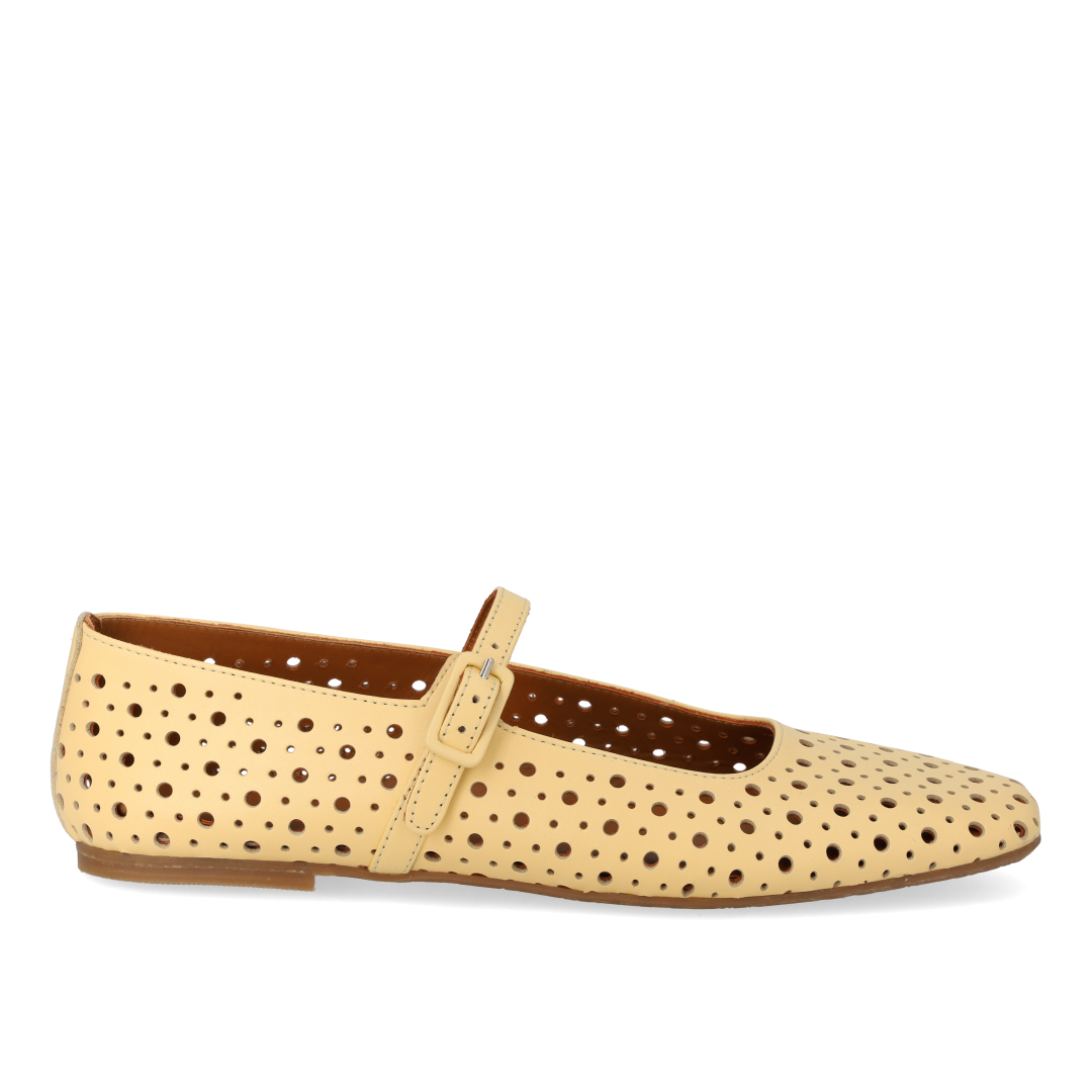 Soft ballerina with decorative cut-out pattern