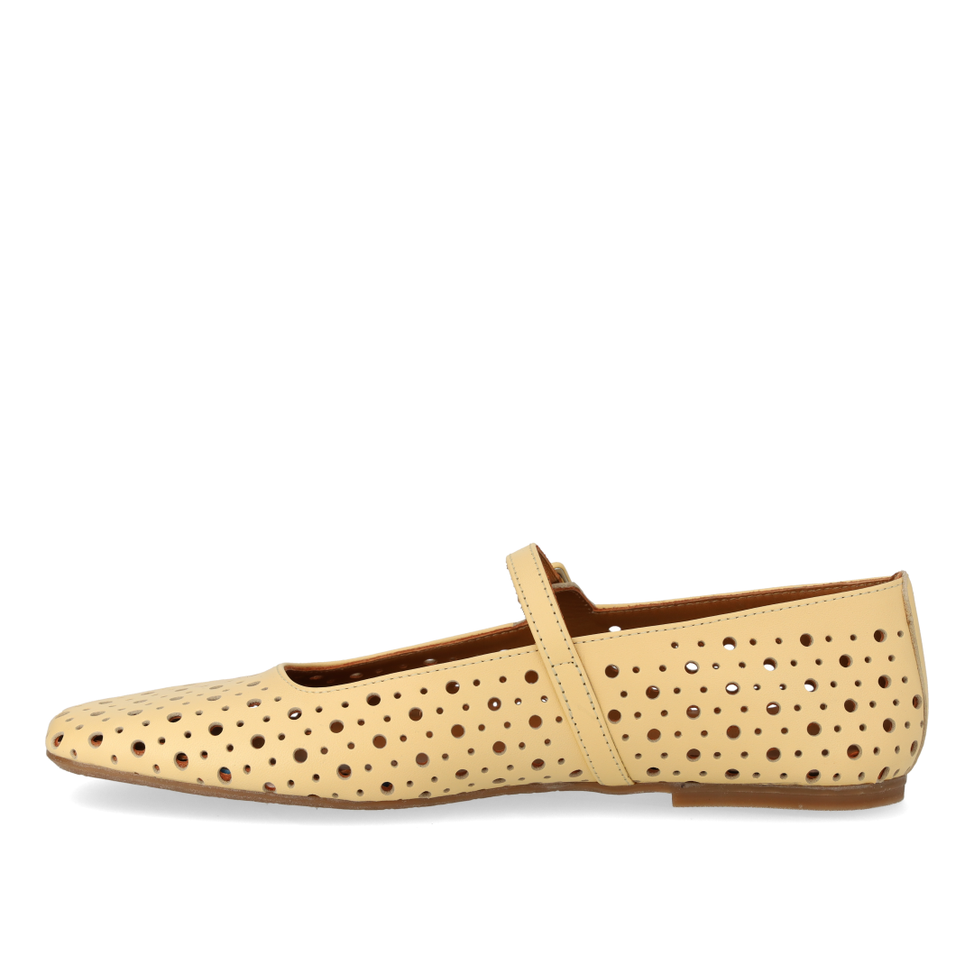 Soft ballerina with decorative cut-out pattern