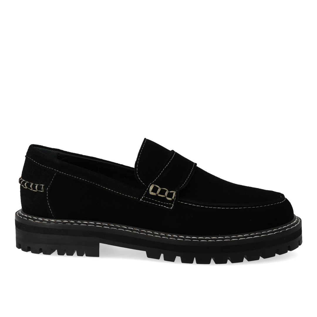Penny loafer with contrast stitching