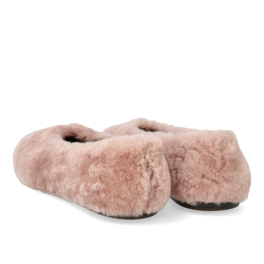 Ballerina in soft lambswool coat