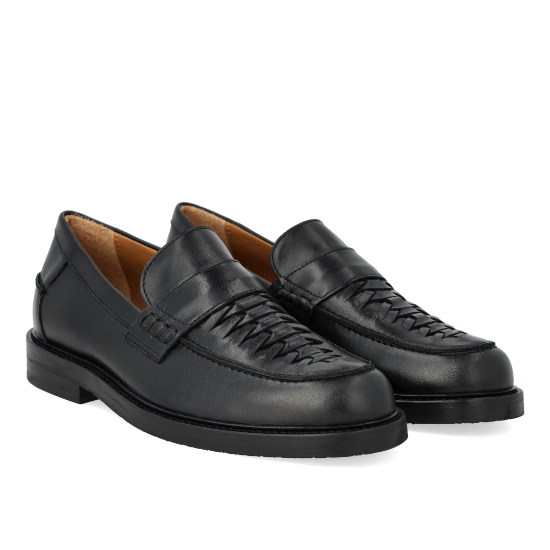 Penny loafer with hand-braided detail