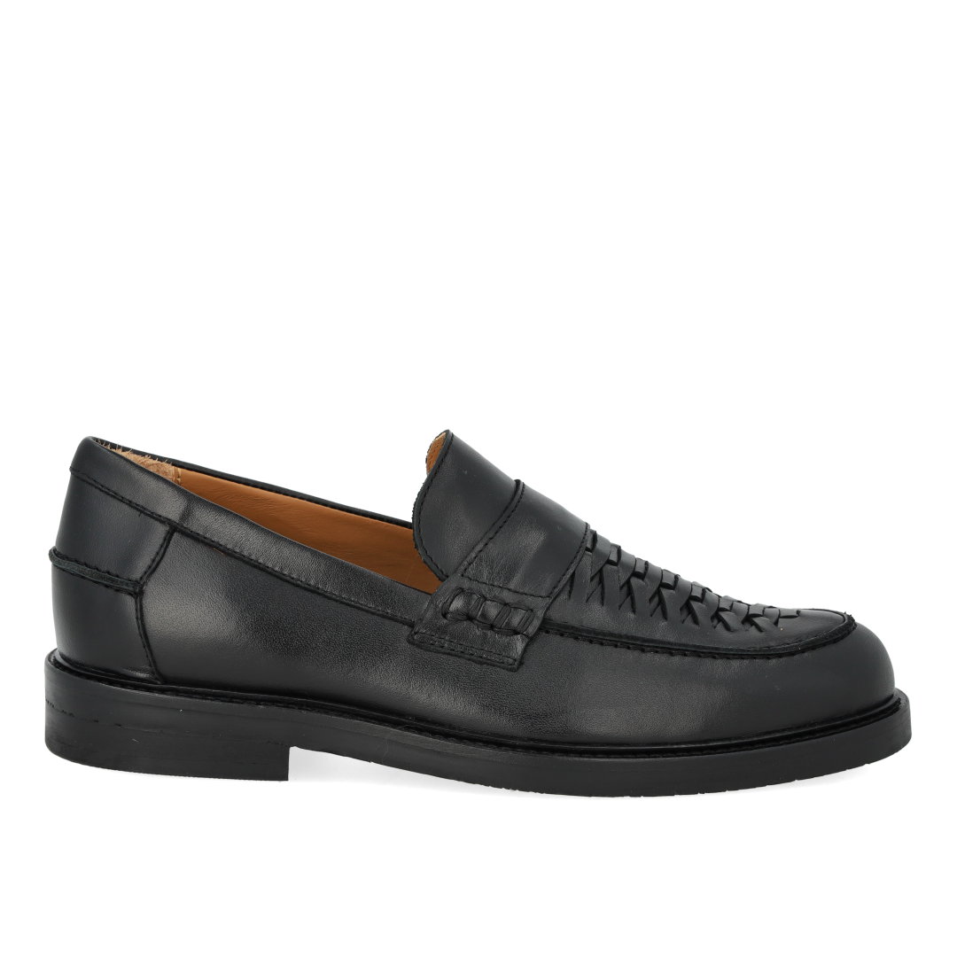 Penny loafer with hand-braided detail