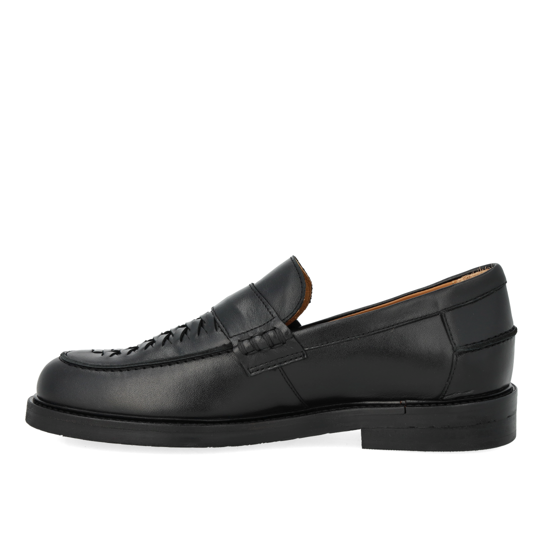 Penny loafer with hand-braided detail
