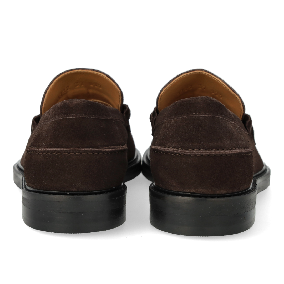 Penny loafer with hand-braided detail