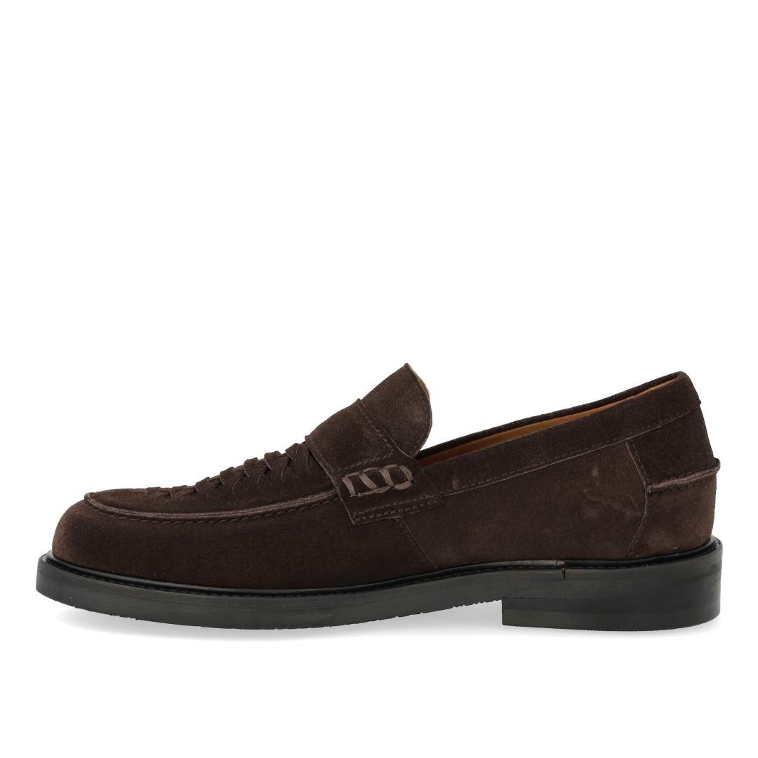 Penny loafer with hand-braided detail