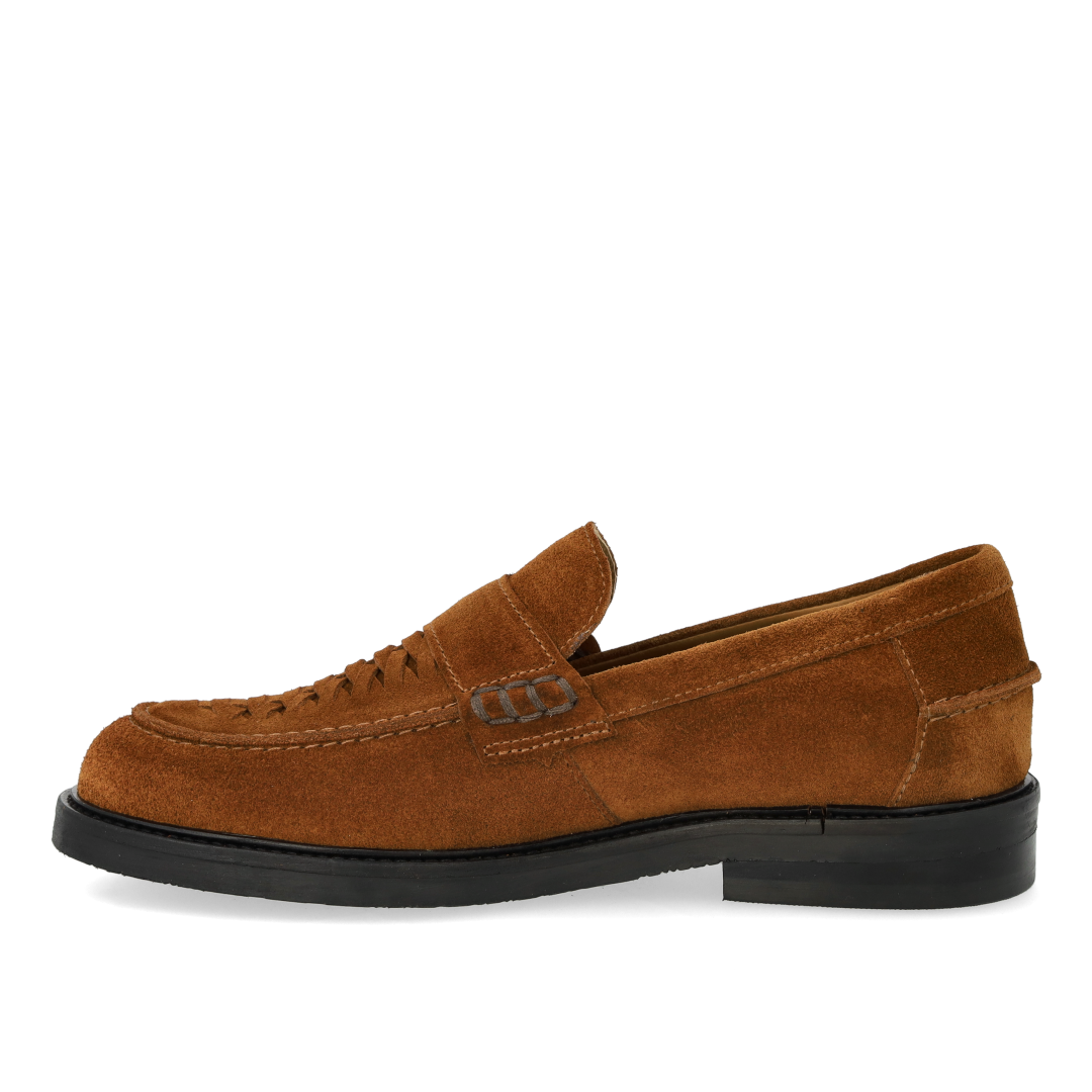 Penny loafer with hand-braided detail