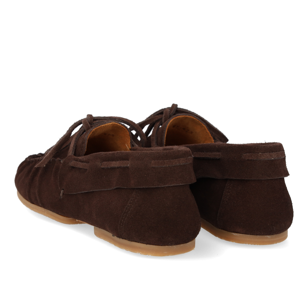 Ultra-soft moccasin with laces