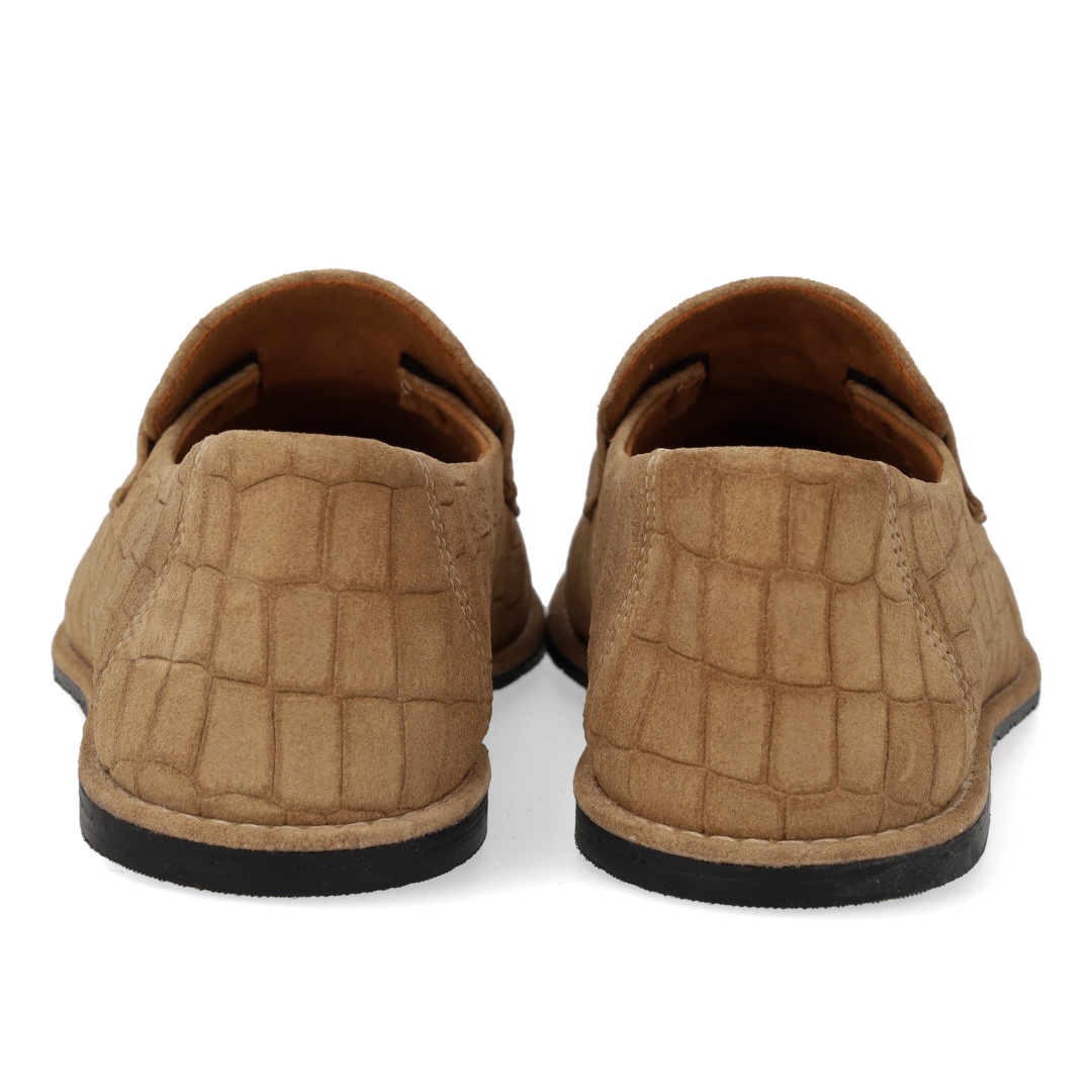 Ultra-soft loafer with stitching detail