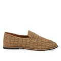 Ultra-soft loafer with stitching detail