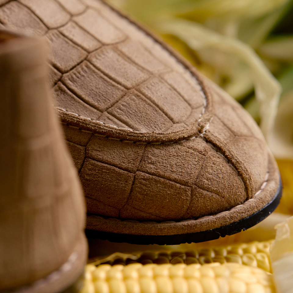 Ultra-soft loafer with stitching detail