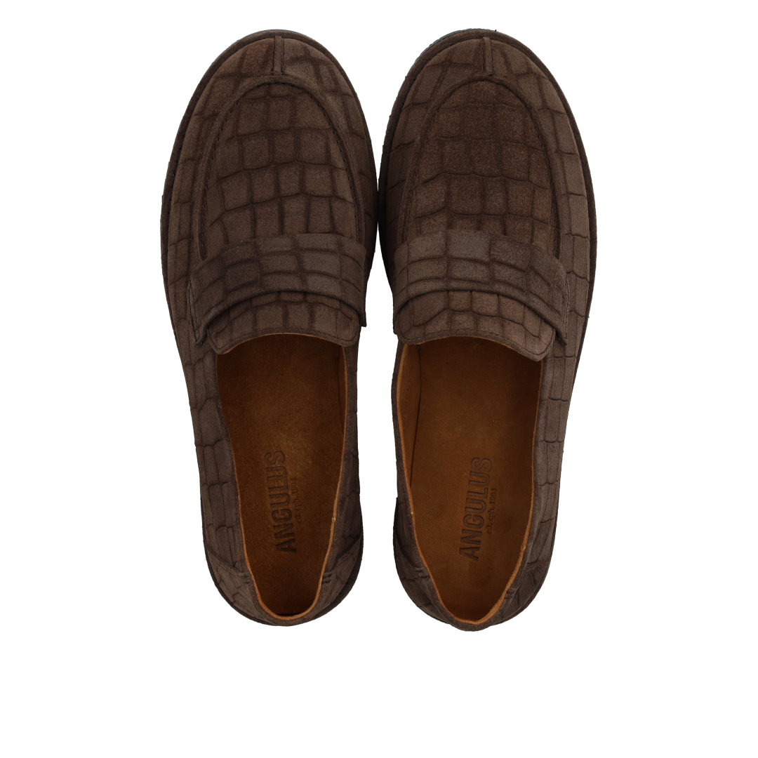 Ultrasoft loafer with topstitching detail