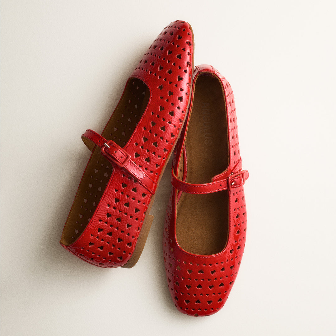 Mary Jane ballerina with perforated heart pattern