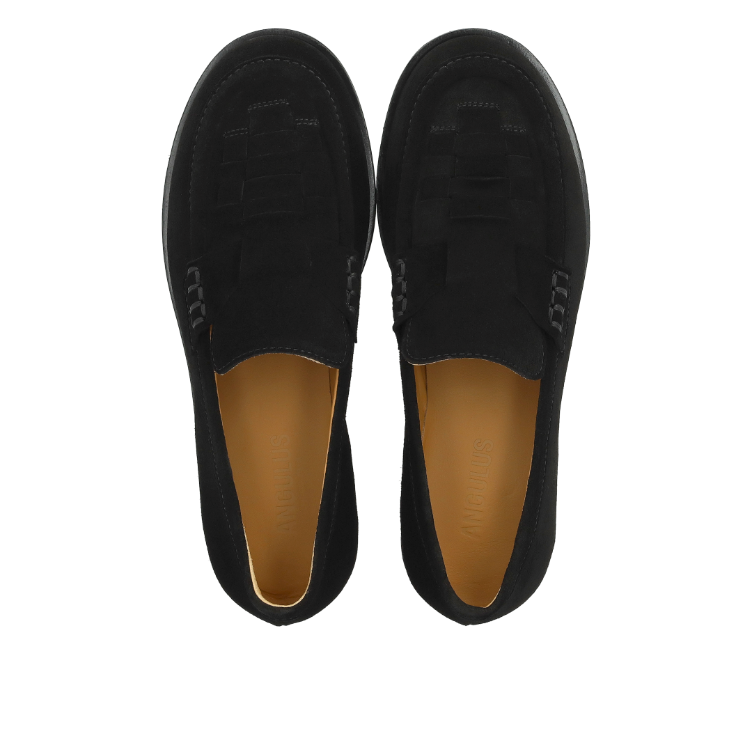 Loafer with braided detail