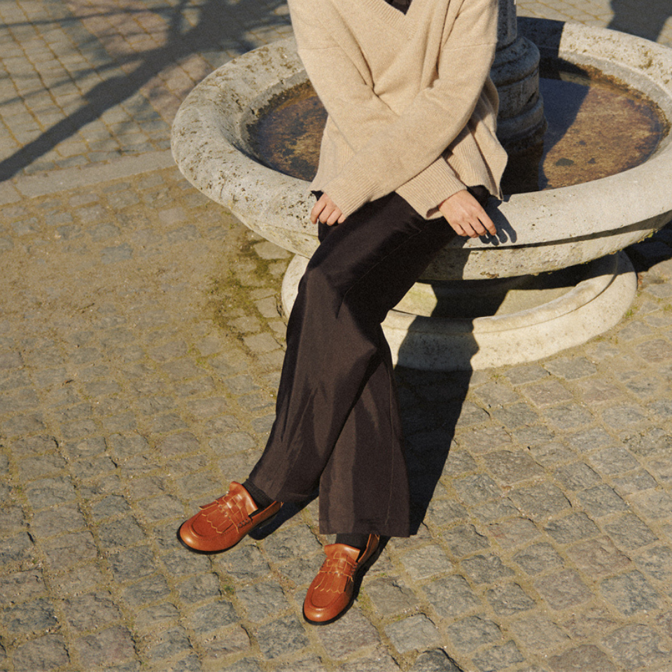 Loafer with braided detail