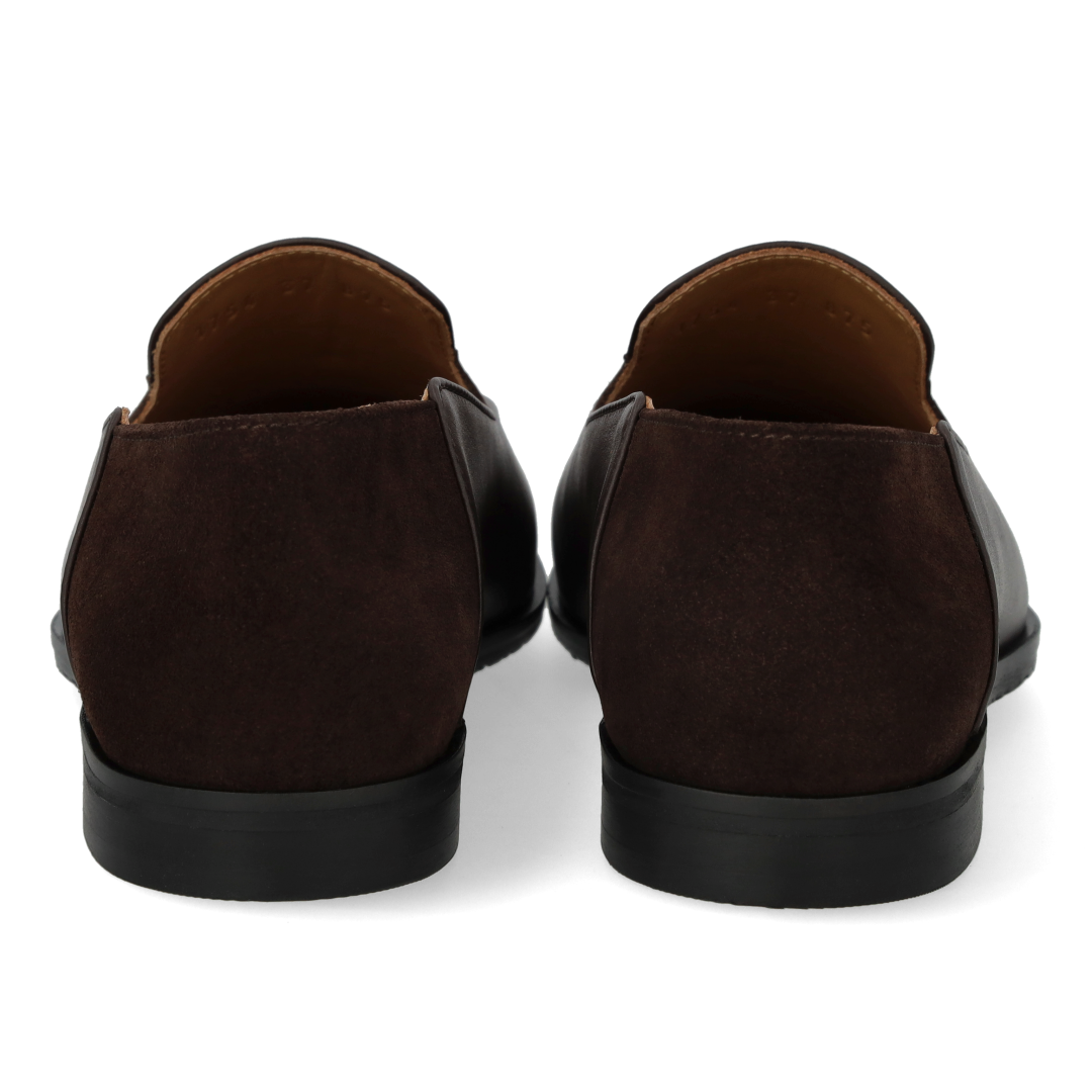 Loafer with suede detail
