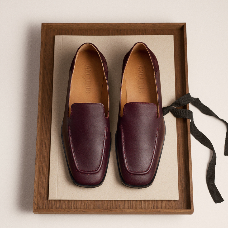 Loafer with suede detail