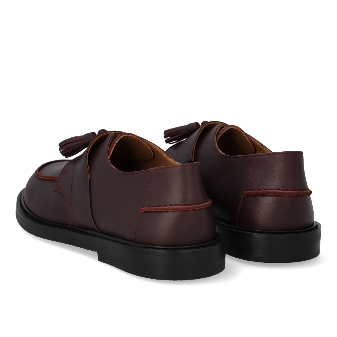 Loafer with tassel detail