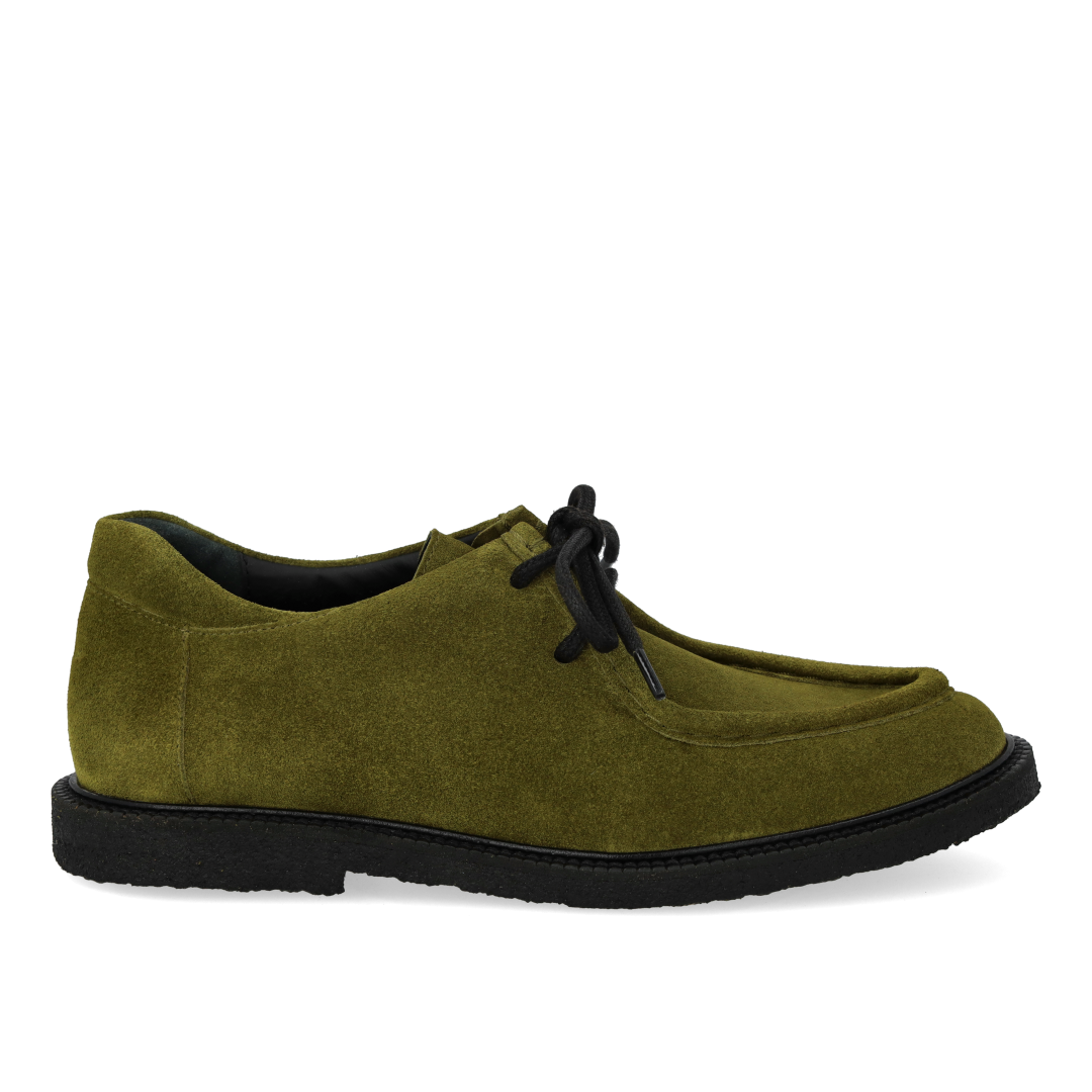 Lace-up shoes