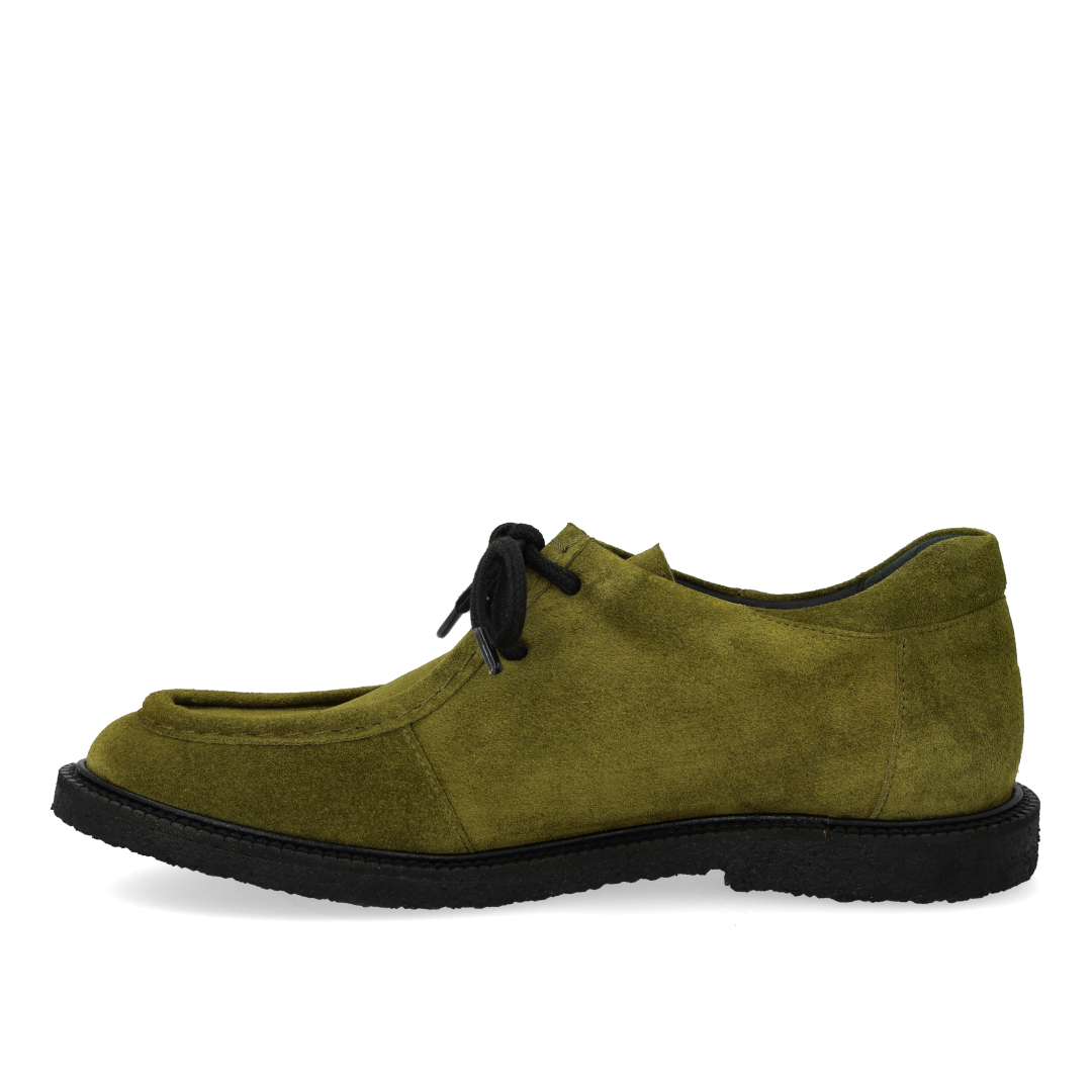 Lace-up shoes